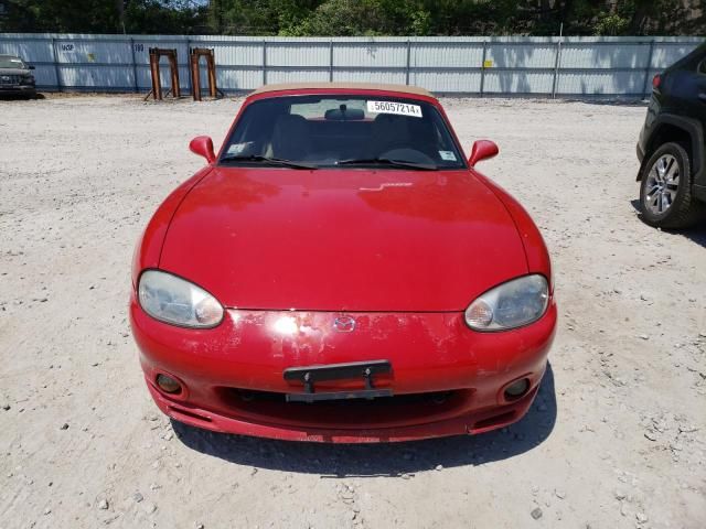 2000 Mazda MX-5 Miata Base