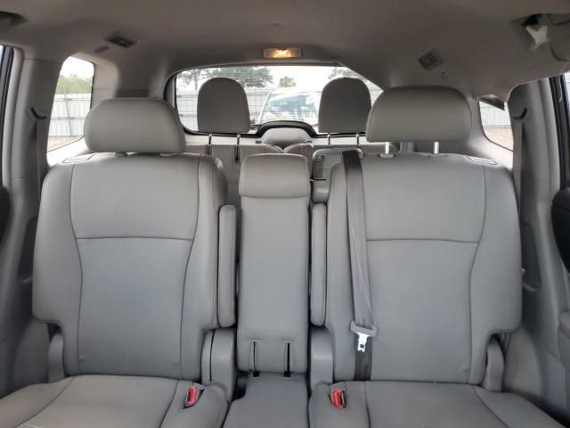 2013 Toyota Highlander Base