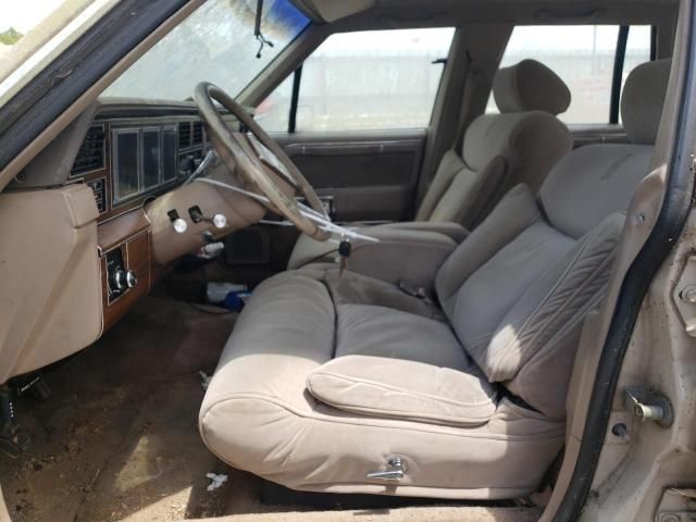 1988 Lincoln Town Car Signature