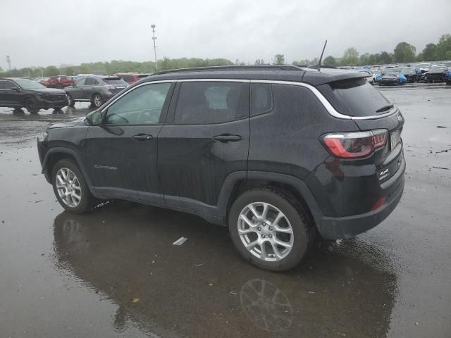 2023 Jeep Compass Latitude LUX