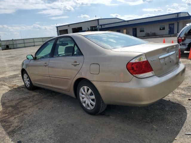 2005 Toyota Camry LE