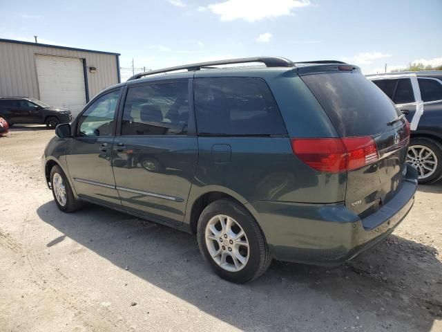 2004 Toyota Sienna XLE