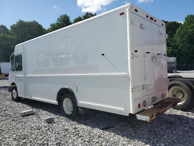 2005 Freightliner Chassis M Line WALK-IN Van