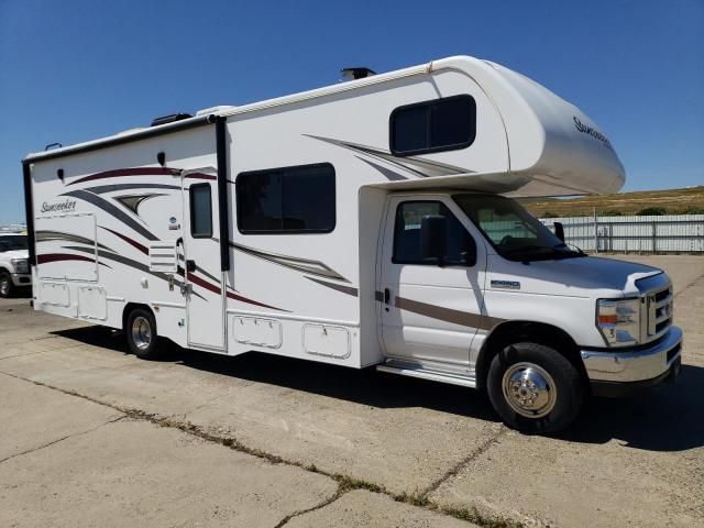 2016 Ford Econoline E450 Super Duty Cutaway Van