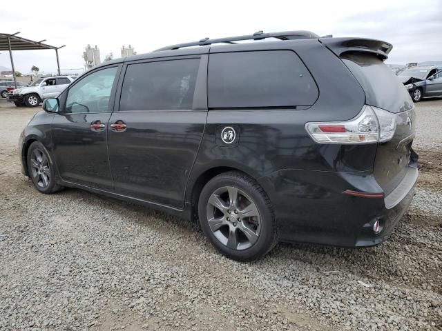 2015 Toyota Sienna Sport