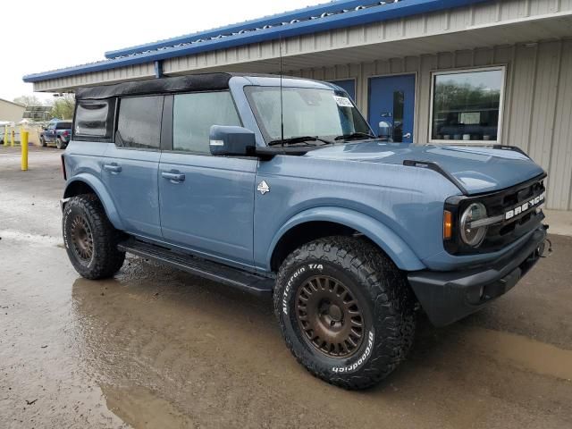 2023 Ford Bronco Base