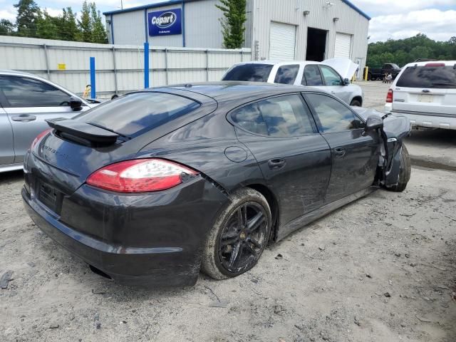 2012 Porsche Panamera 2