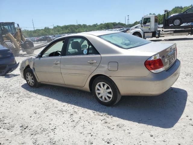 2005 Toyota Camry LE