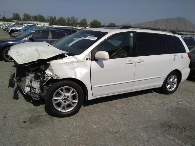 2004 Toyota Sienna XLE