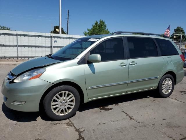 2008 Toyota Sienna XLE