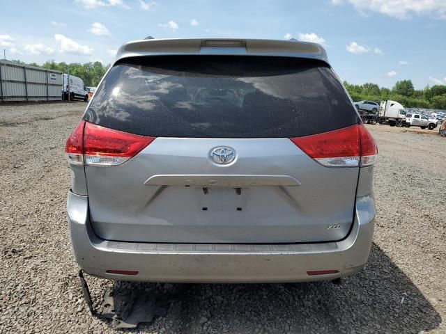 2014 Toyota Sienna XLE