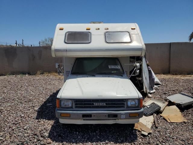 1987 Toyota Pickup Cab Chassis RN75 DLX