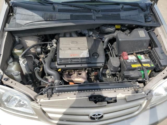 2002 Toyota Sienna LE