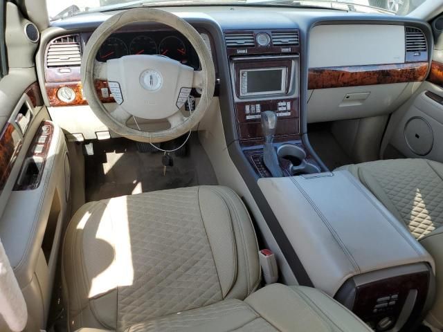 2004 Lincoln Navigator