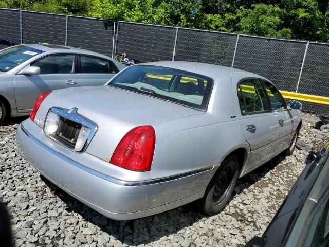 1998 Lincoln Town Car Signature