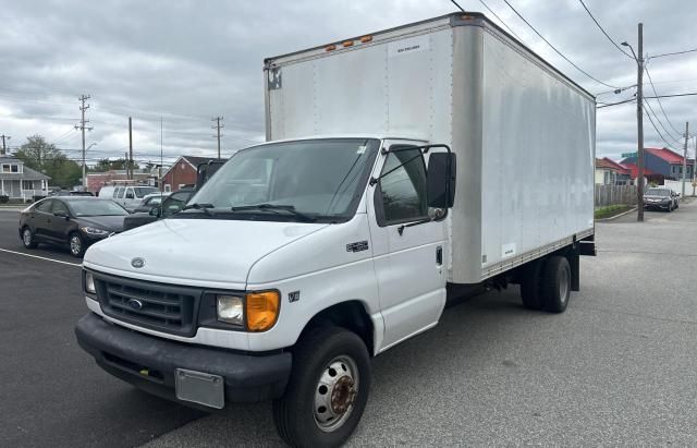 2001 Ford Econoline E450 Super Duty Cutaway Van