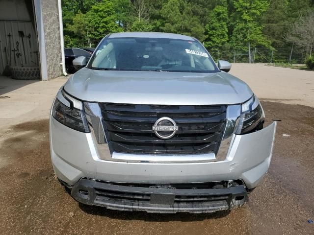 2023 Nissan Pathfinder SV