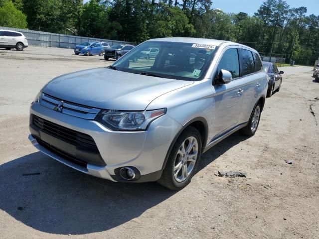 2015 Mitsubishi Outlander SE