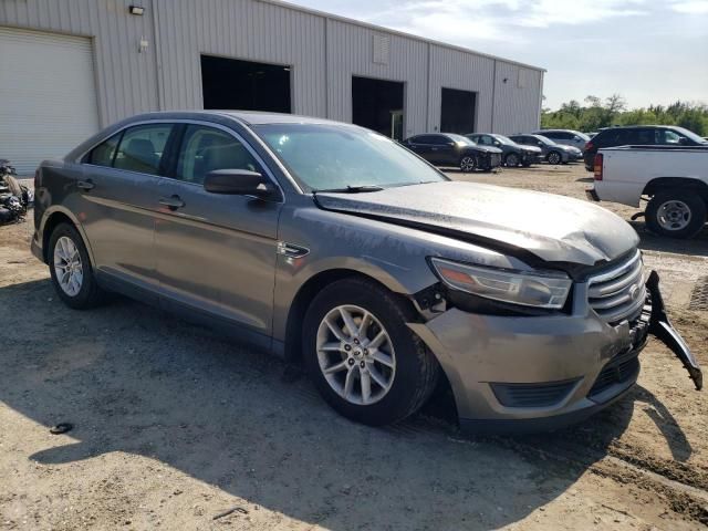 2014 Ford Taurus SE