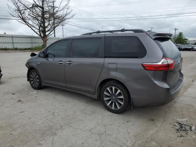 2019 Toyota Sienna XLE