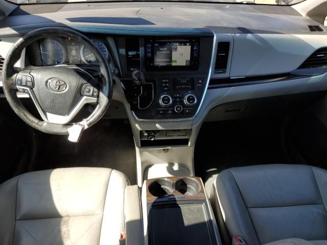 2015 Toyota Sienna XLE