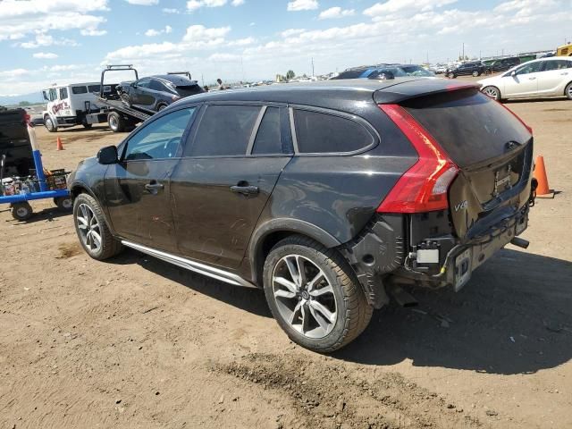 2018 Volvo V60 Cross Country Premier