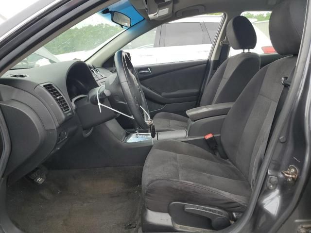 2010 Nissan Altima Base