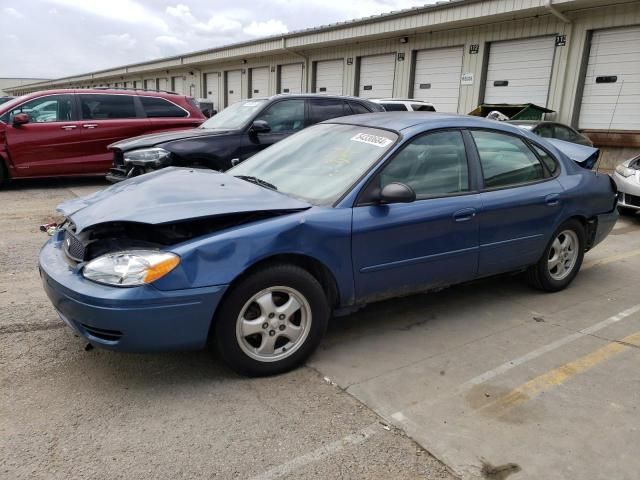 2004 Ford Taurus SE