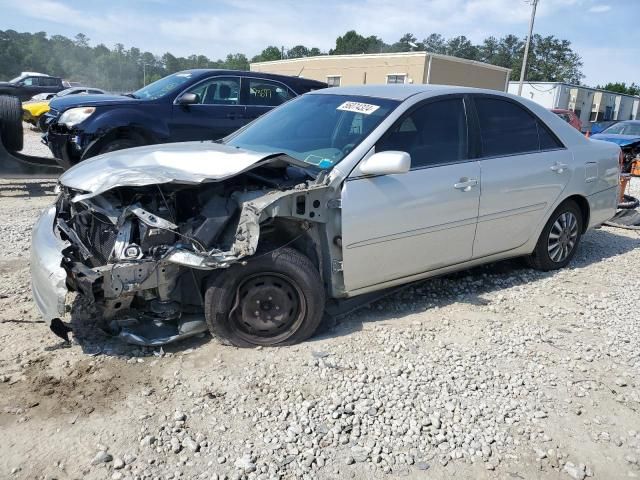 2004 Toyota Camry LE