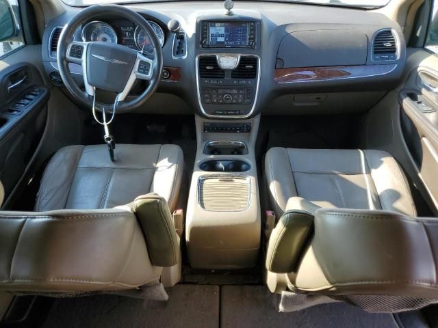 2011 Chrysler Town & Country Limited