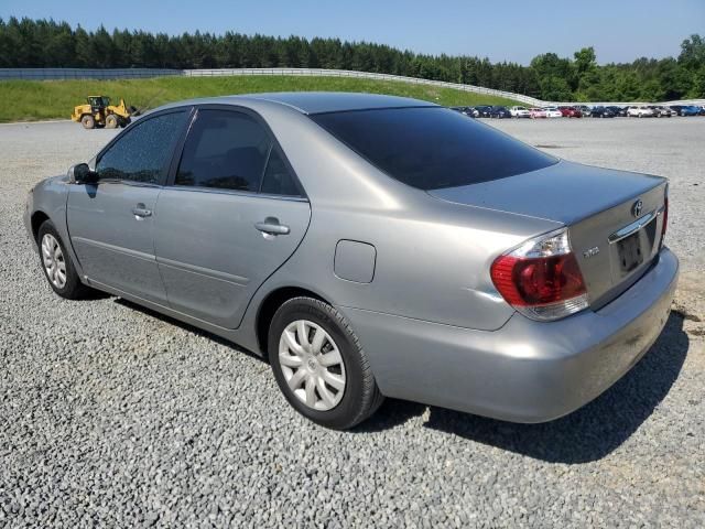 2005 Toyota Camry LE