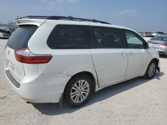 2015 Toyota Sienna XLE