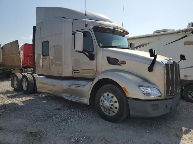 2018 Peterbilt 579