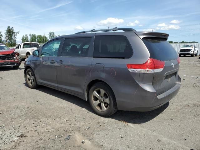 2013 Toyota Sienna LE