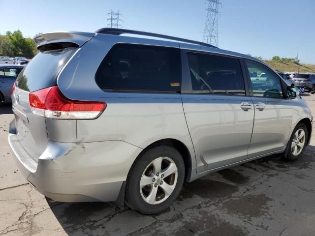 2011 Toyota Sienna LE