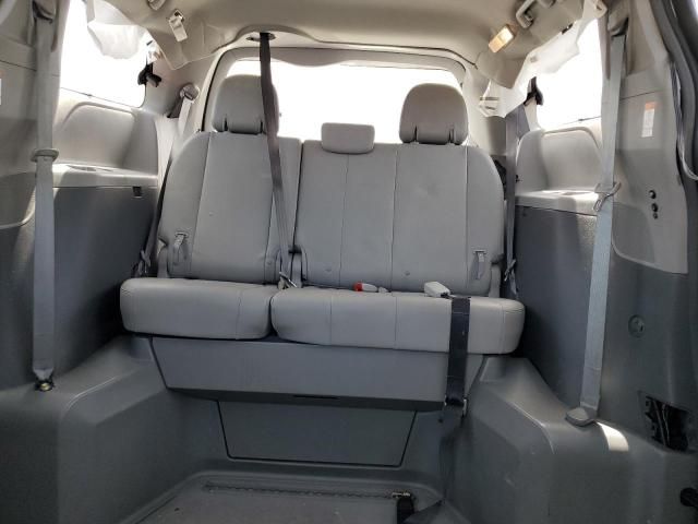 2017 Toyota Sienna XLE