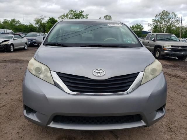 2012 Toyota Sienna LE