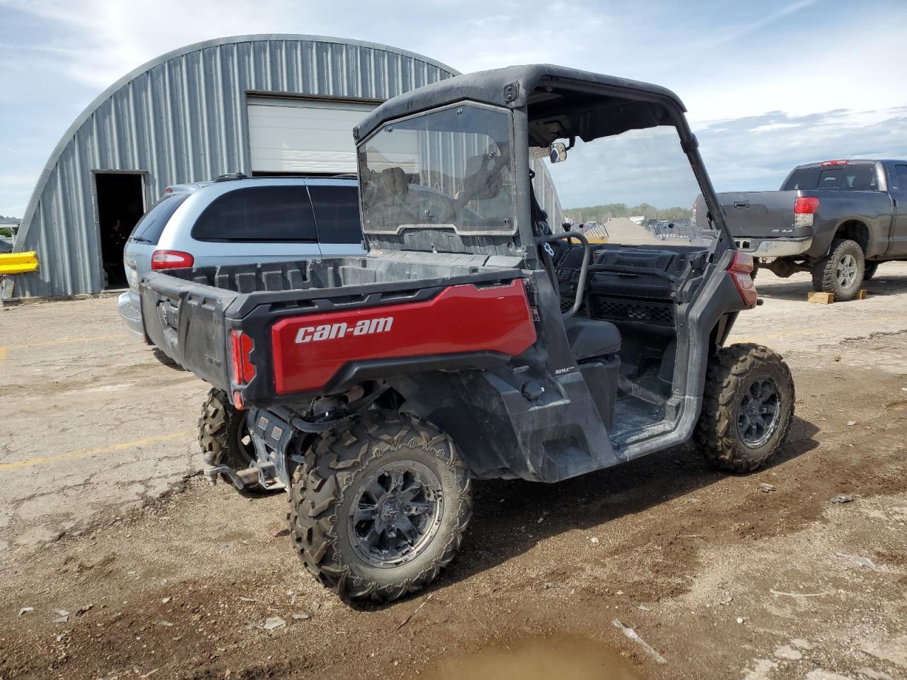 2024 Can-Am Defender