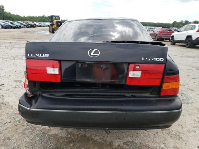 2000 Lexus LS 400