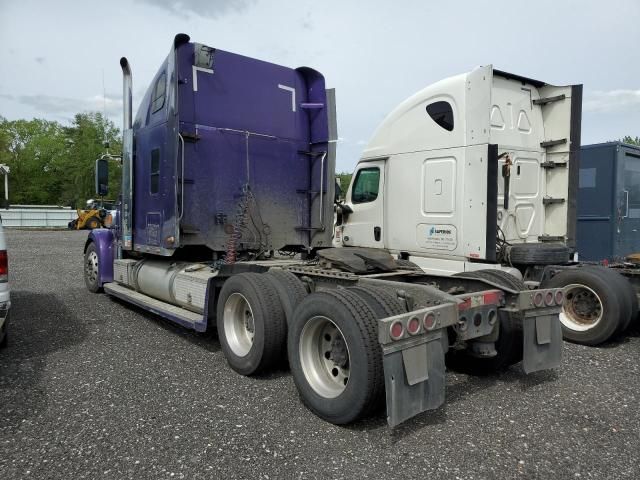 2005 Freightliner Conventional Coronado 132