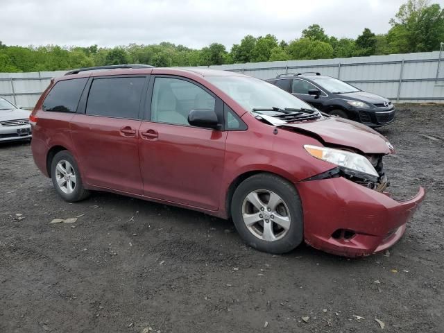 2014 Toyota Sienna LE