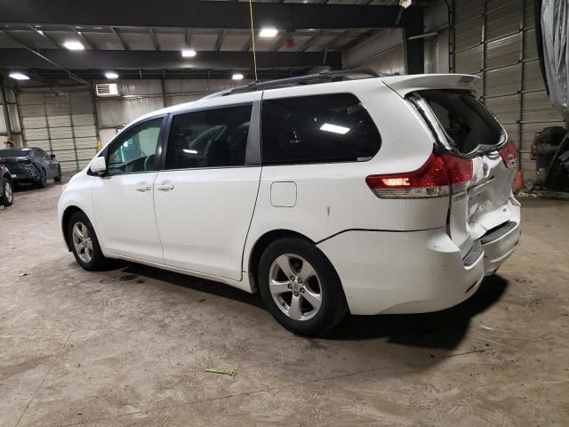 2011 Toyota Sienna LE