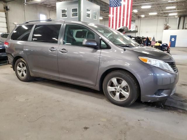 2011 Toyota Sienna LE