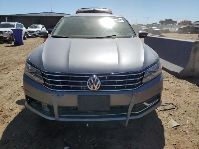 2018 Volkswagen Passat SE