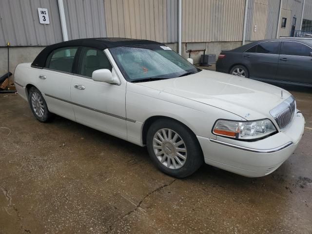 2004 Lincoln Town Car Ultimate