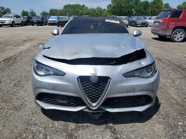 2017 Alfa Romeo Giulia TI