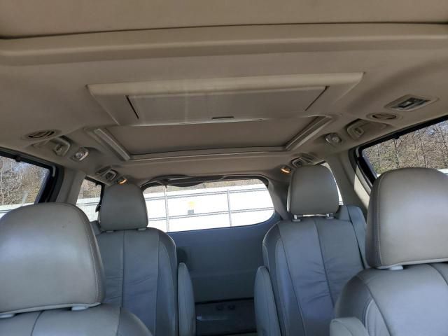 2012 Toyota Sienna XLE