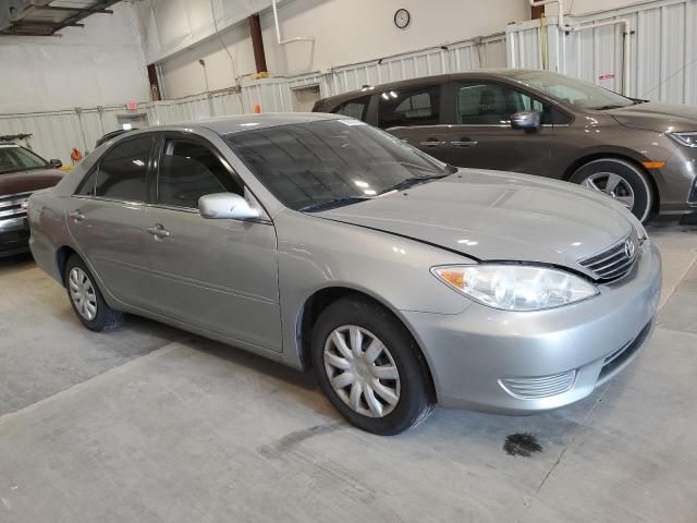 2005 Toyota Camry LE