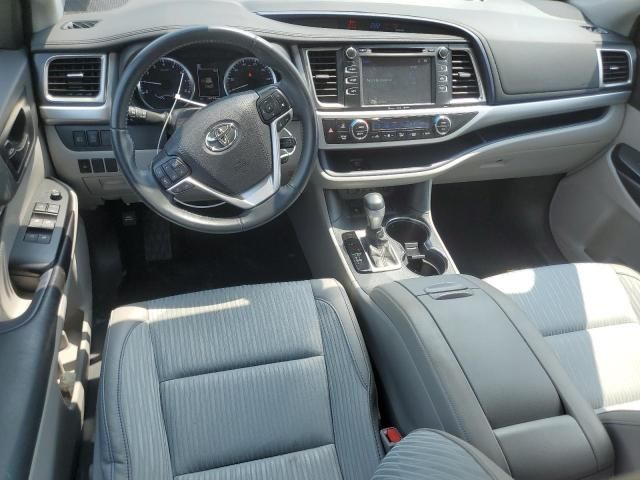 2019 Toyota Highlander LE