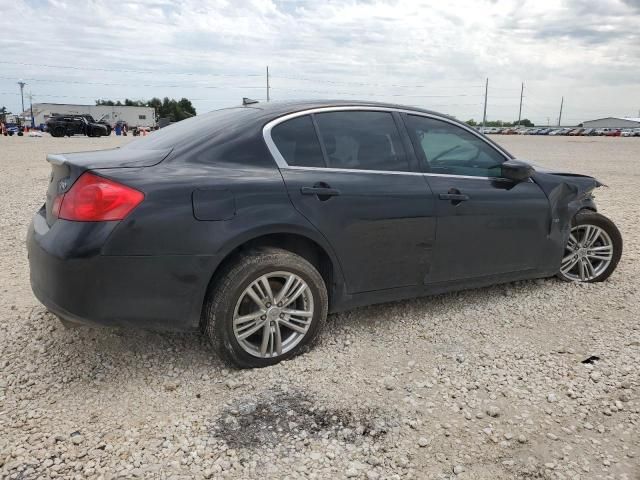 2015 Infiniti Q40